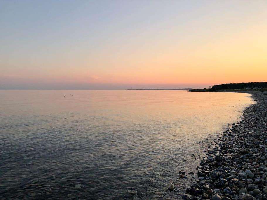 Skont Fiskerhus. Taet Pa By, Havn Og Havet Villa Marstal Ngoại thất bức ảnh