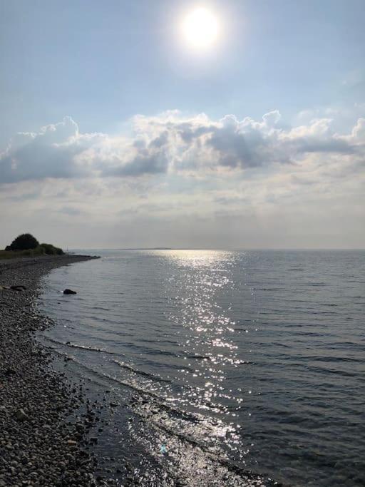Skont Fiskerhus. Taet Pa By, Havn Og Havet Villa Marstal Ngoại thất bức ảnh