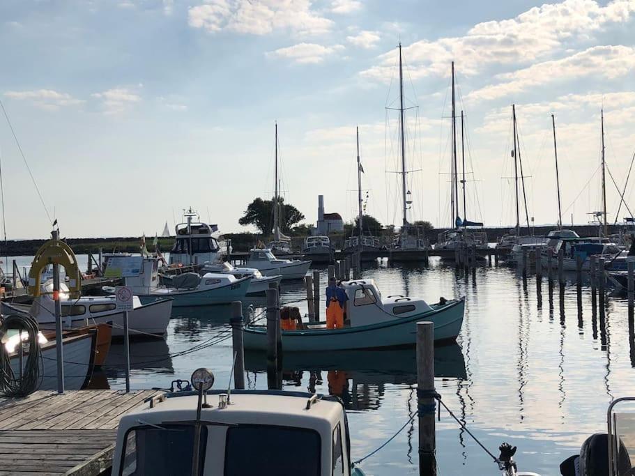 Skont Fiskerhus. Taet Pa By, Havn Og Havet Villa Marstal Ngoại thất bức ảnh
